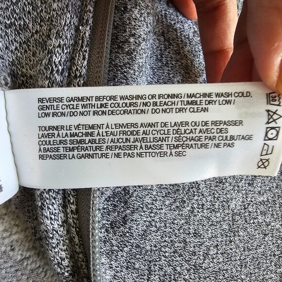 Roots Women’s Cabin Onesie Grey Oat Pepper Size M Zip Front Hooded Jumpsuit Cozy - Picture 16 of 16